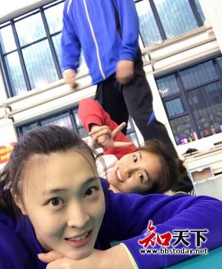 天津体育道歉是怎么回事为什么道歉？《中国女排》合照惠若琪被打码事件始末回顾（8）