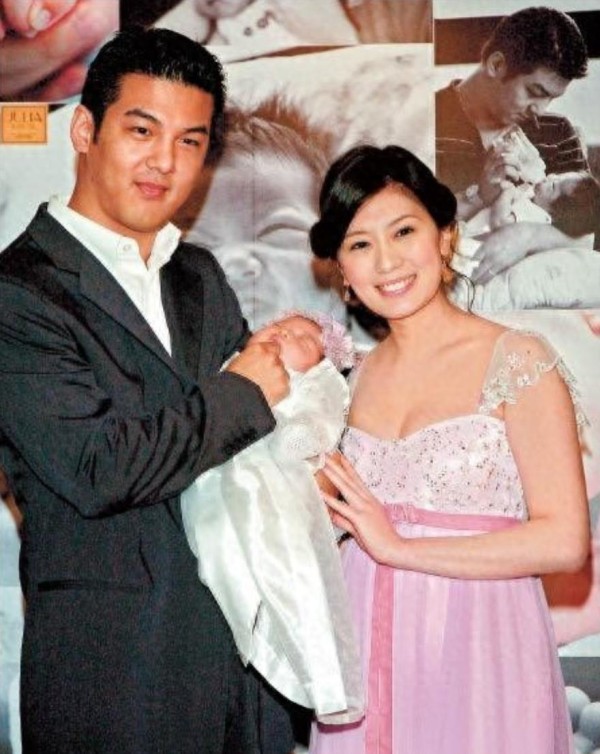贾静雯从闪婚闪离到姐弟恋赢家，50岁逆风翻盘