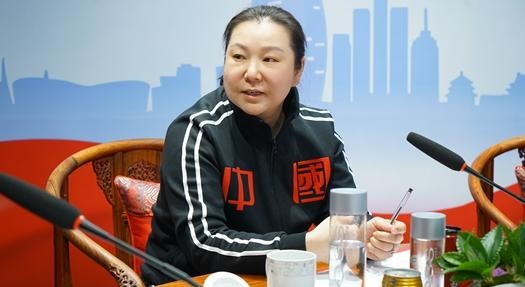 王春露：发挥体育明星作用 推动全民健身高水平发展