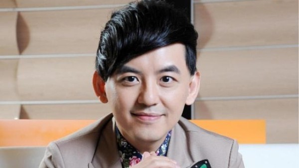 黄子佼(中国台湾男主持人)