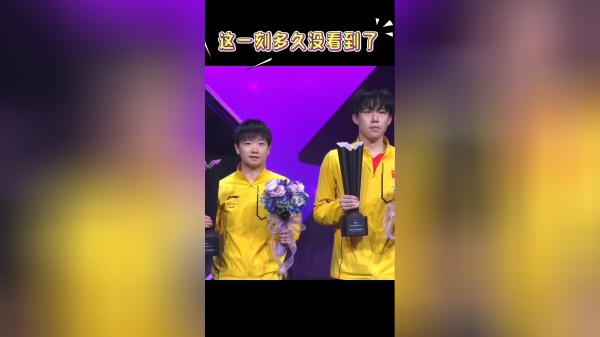 莎头再次登峰相见，这一幕期盼太久了，今晚球迷们又幸福了！