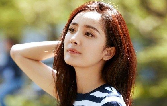 当之无愧的流量女王，杨幂一个努力向上又坚强的女神