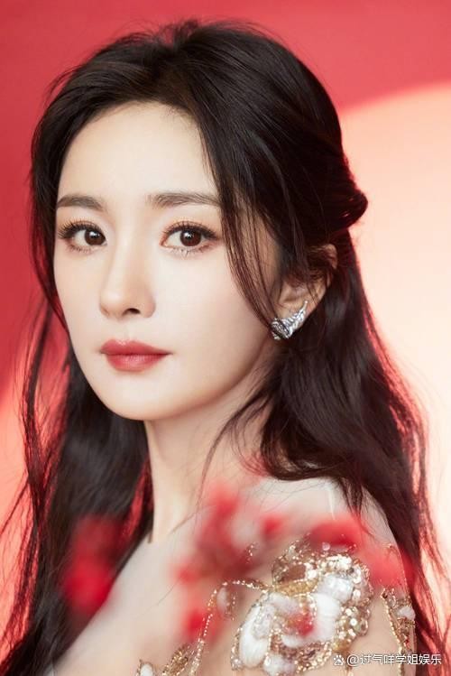 杨幂：流量与实力并存的全能女星
