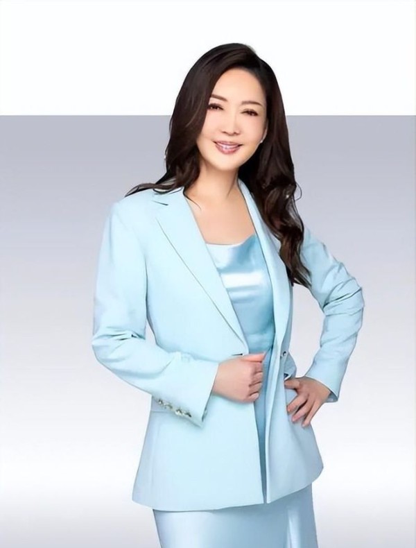 她是最漂亮的台塑二代，父亲王永庆一席话鼓励，让电池王国成形