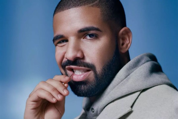 真相大白！原来公鸭Drake口中的Kiki是她！