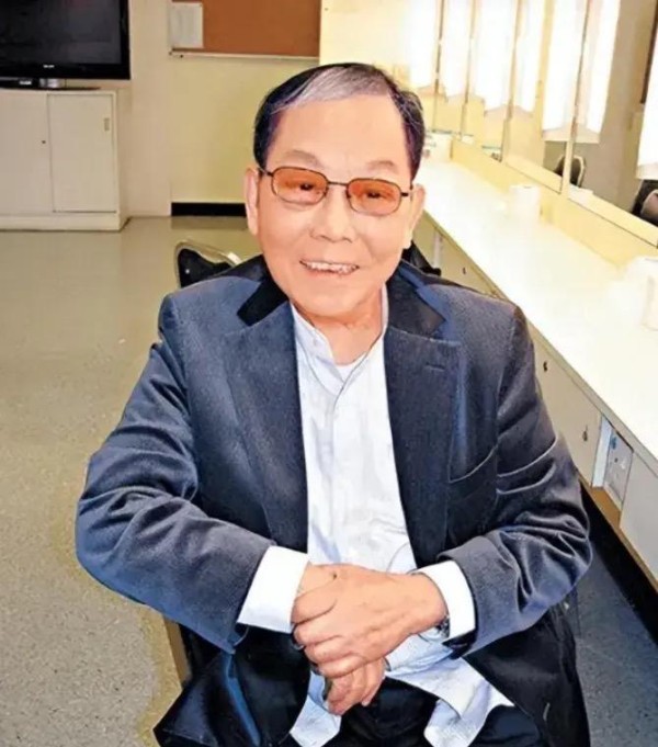 “香港歌坛教父”顾嘉辉去世：他的歌每个中国人都听过