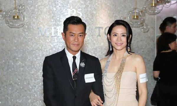 高颜值荧屏CP再度同框，记得当年的寻秦记？正是古天乐宣萱没错了