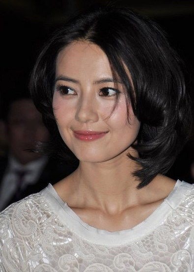 三角脸明星，背景、影响与时代印记的探究