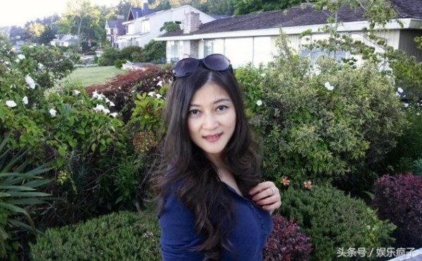 16岁一曲成名，巅峰时隐退歌坛，做生意惨败，48岁仍待字闺中