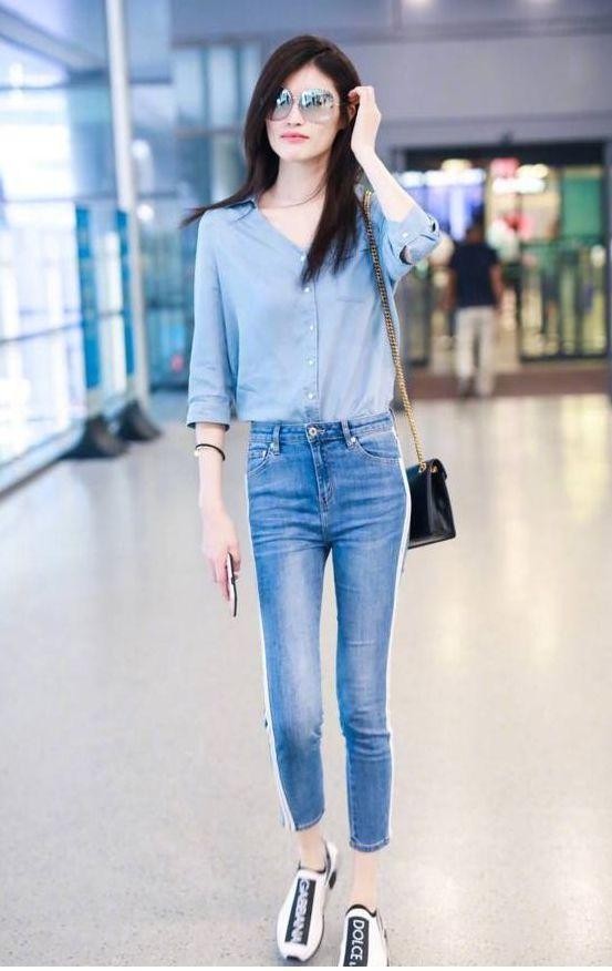 秋装想要穿出高级感？学学这2位女明星，轻松hold住今秋潮流！