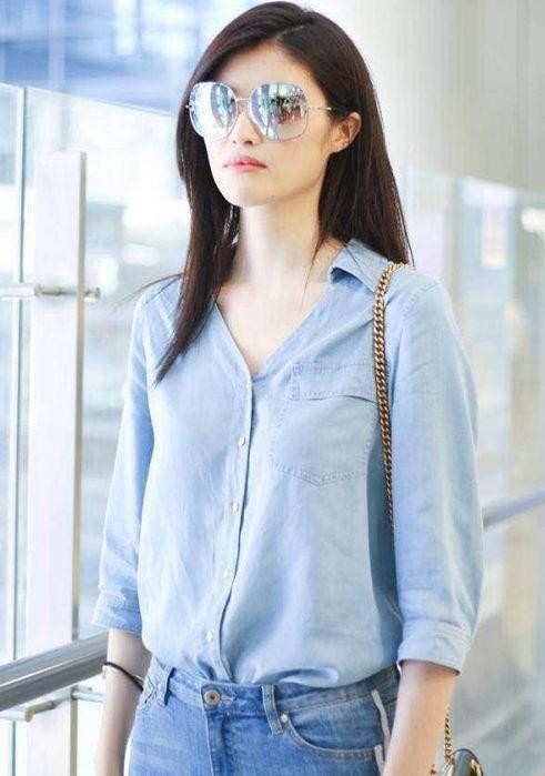 秋装想要穿出高级感？学学这2位女明星，轻松hold住今秋潮流！