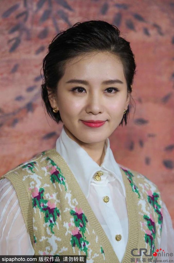 赵丽颖生子后抑郁因为复出代言被抢？赵丽颖刘诗诗撕母婴资源真假