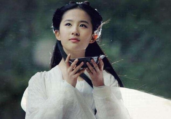 美国评选中国十大演技烂演员, 杨颖黄晓明上榜, 第一“实至名归”
