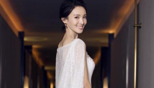 金晨诉唐人影视解约案再度败诉！网友：心疼小姐姐，未来怎么办
