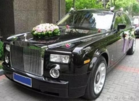 明星结婚烧钱买豪车，郭晶晶5亿，王祖蓝婚车却是电动的