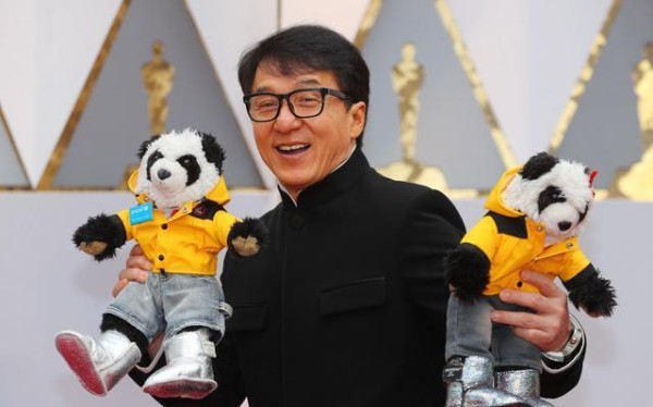 华语电影男演员票房冠军居然是他！成龙大哥只排第三！