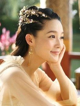 元淳(李沁饰演)