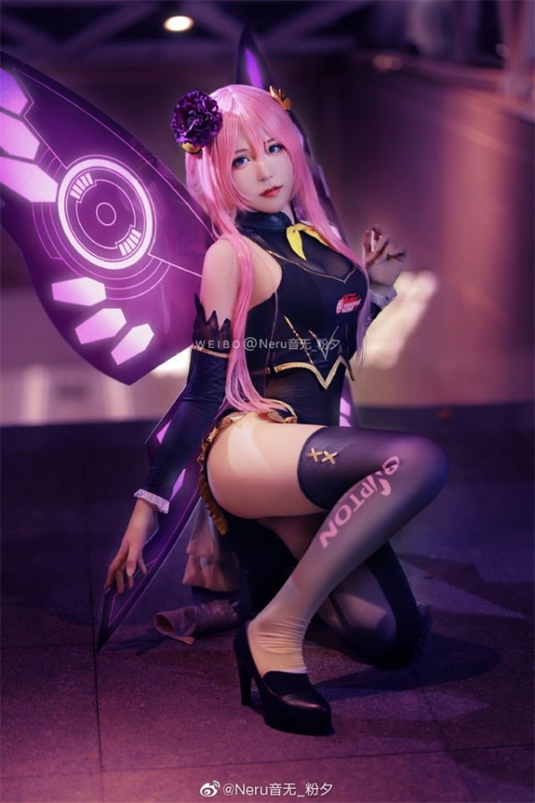 二次元虚拟歌手巡音流歌cosplay组图