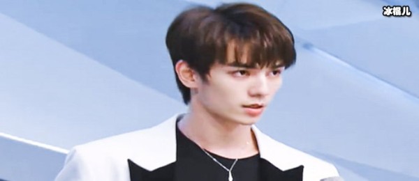 何昶希怎么读 混血的他有什么来头出道背景及资料曝光