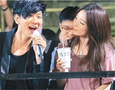 田馥甄老公曝光？历任男友及家庭背景全面揭秘