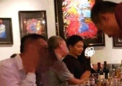 刘强东案女方公布刘强东被捕视频未剪辑细节 刘静尧回应网传视频 第3张