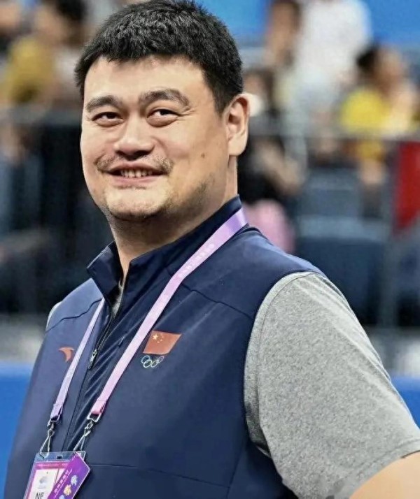 篮球巨星姚明的历史贡献