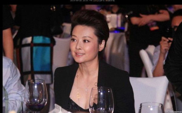 盘点浙江卫视的7个节目事故，陈伟霆的舞台塌陷张雨绮被骚扰