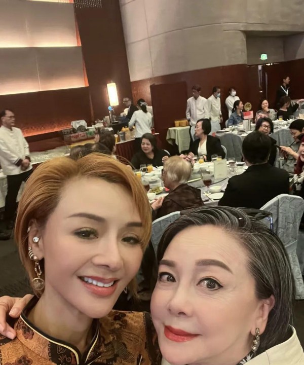 从“大哥”到亲密好友：曾志伟72岁生日宴的明星聚会揭秘！