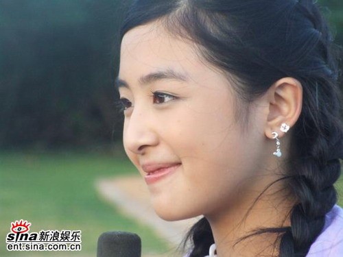 刘亦菲张含韵景甜娱乐圈明星“低龄化”(组图)