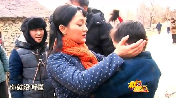 红高粱花絮：周迅和小演员演对手戏，周迅一个小动作，太暖心了