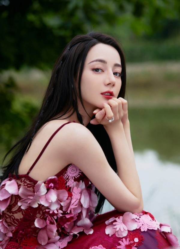 迪丽热巴