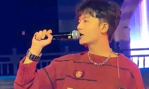 从李明德事件看网络舆论“双刃剑”：流量和道德如何角力