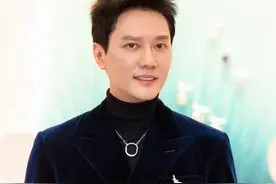 看到冯绍峰为新剧破27000,承诺穿旗袍,才知他和赵丽颖早已走上了不同的路#冯绍峰 #赵丽颖 #婚内婚外 #知否 #冯绍峰赵丽颖视频封面