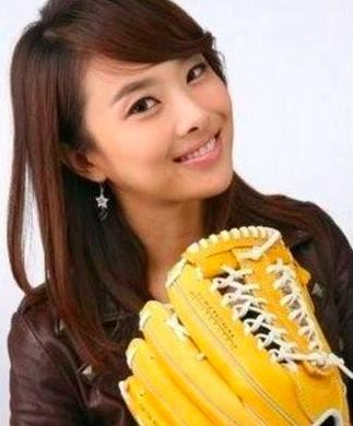 韩国史上最大艳照门事件,涉及37位女星,自杀者只因不想过苦日子