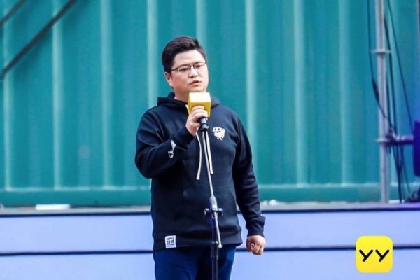 李学凌