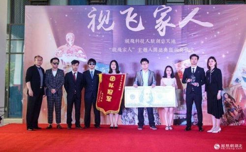 最大网红孵化基地 网红美女铺天盖地