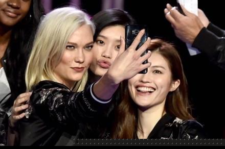 维密秀上海开秀在即，超模后台私密照曝光，美得超任性