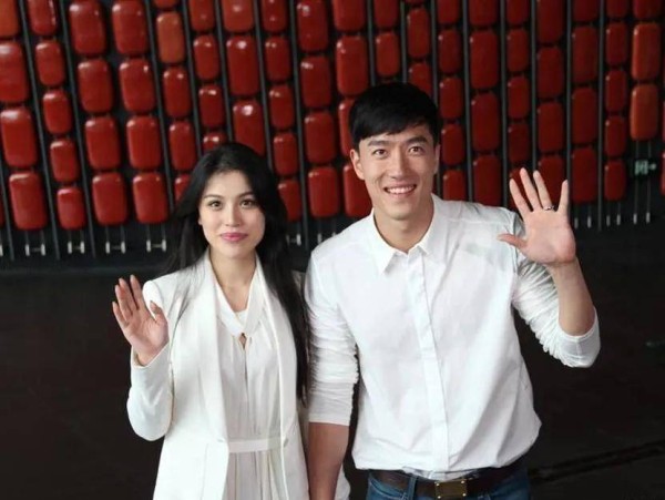 盘点闪婚闪离的明星：周润发初婚不满一年，阿娇被伤到终身不嫁