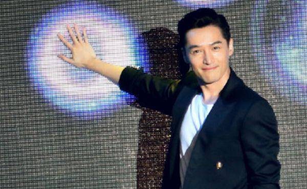 被毁容的三大明星：胡歌，俞灏明重回颜值巅峰，而他成为反面典型