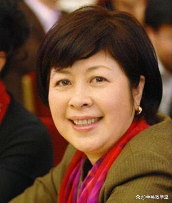 王京花：手握京圈半壁江山，中国第一经纪人，影帝儿子让她欣慰