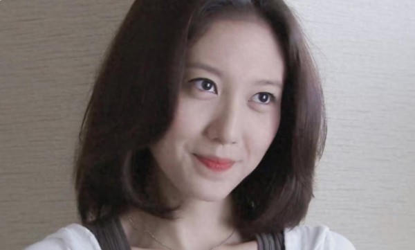 “高露：娱乐圈的清流——25年无绯闻的实力派演员与生活艺术家”