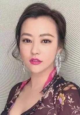郝蕾的12个人物关系一览∶ ①...@时间随笔的动态
