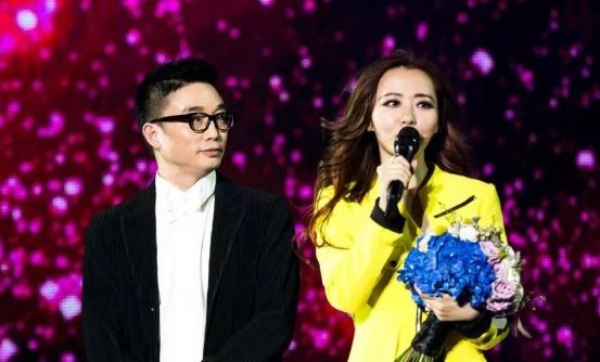 跟经纪人结婚的11位明星！最后一位肯定是真爱