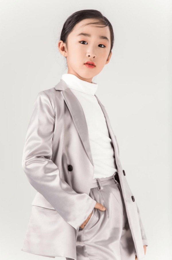 2021 Beautiful kids中国少儿模特大赛城市形象推广大使-邹依辰