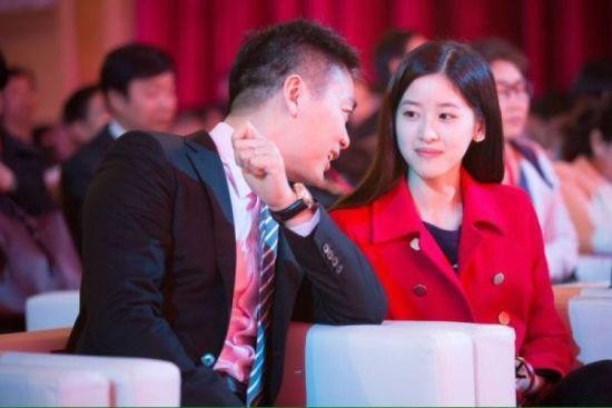 八一八奶茶妹妹投资版图,谁还敢说她是傻白甜