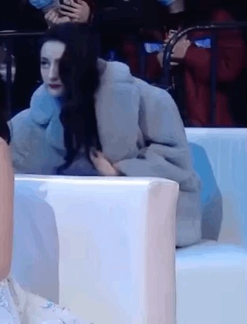 杨洋和迪丽热巴，肖战和杨紫，娱乐圈巅峰对决！星光大赏太过瘾