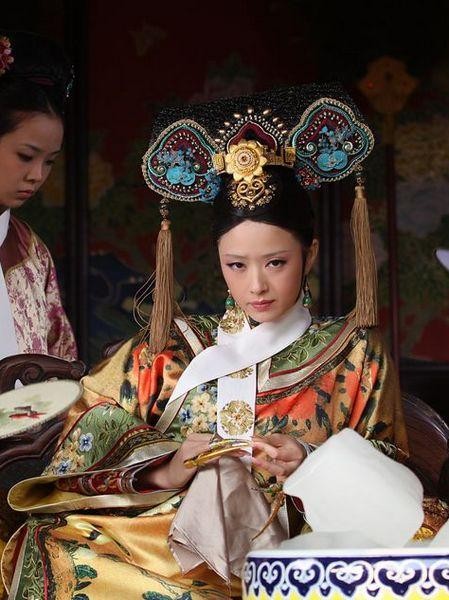 华妃第几集死的,甄嬛传里面的妃子哪集死的(甄嬛传第40集剧情介绍) 本文共(4427字)