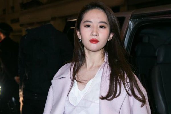 刘亦菲透视裙不穿内照 媒体偷拍诬陷消息从哪里来