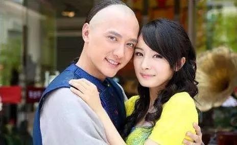 赵丽颖正面回应恋情, 目前与冯绍峰关系单纯