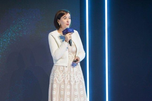 雅诗兰黛亚太区产品开发副总裁Leyla Boumghar Bourtchai